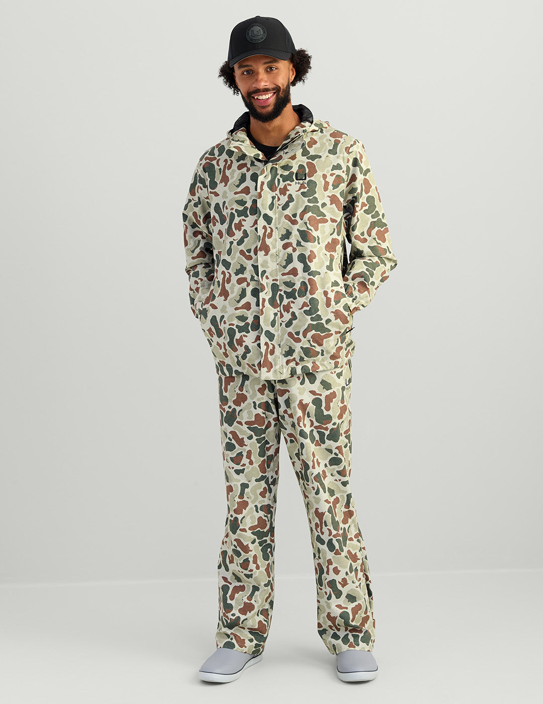 Waterproof Huk Storm Outdoor Pant with Adjustable Fit