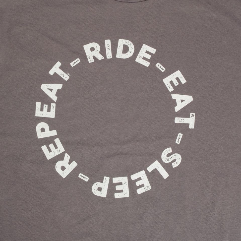 Cotton Mantra Graphic Print T-Shirt in Grey