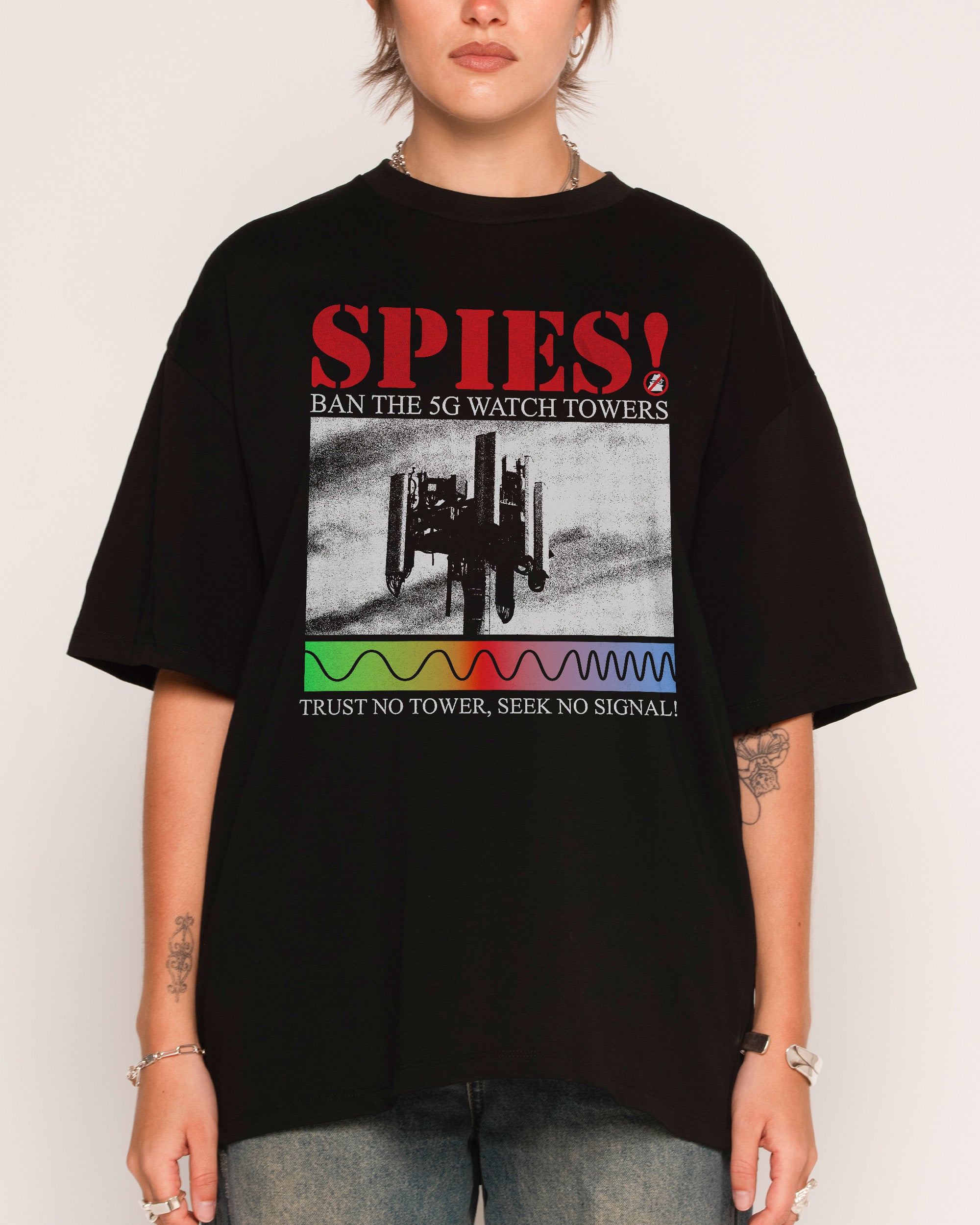 Seek No Signal Oversized Graphic Tee Unisex 90s Boxy Fit 100% Combed Cotton
